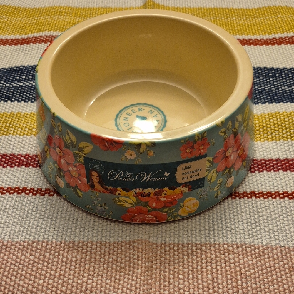 The Pioneer Woman Blue and Cream Floral Pet Bowl